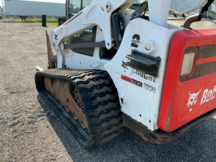2015-bobcat-t770-image-18