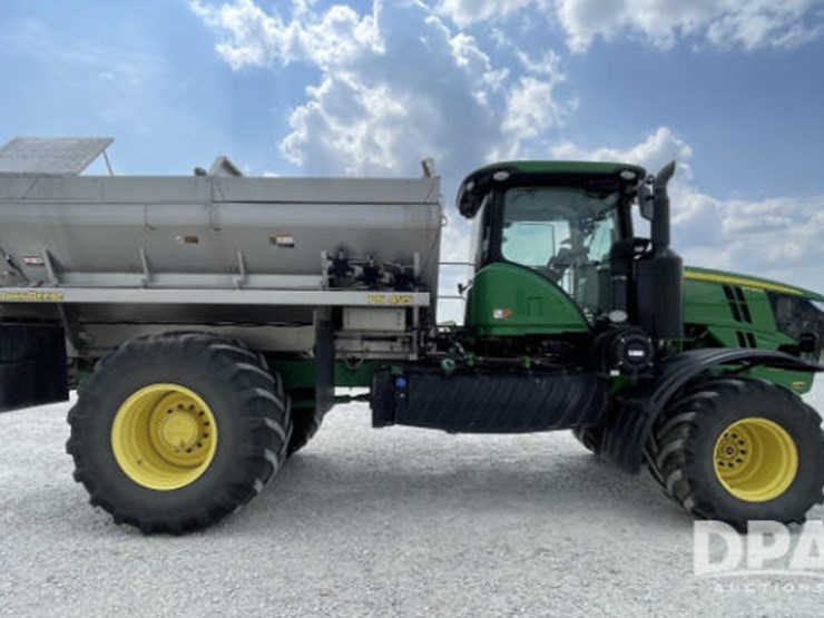 2021-john-deere-f4365-image-4