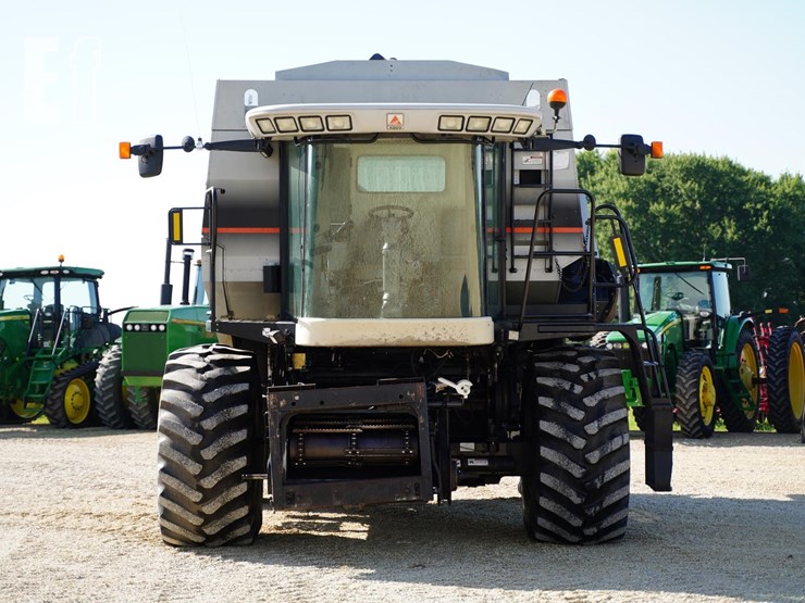 2004-gleaner-r65-image-2