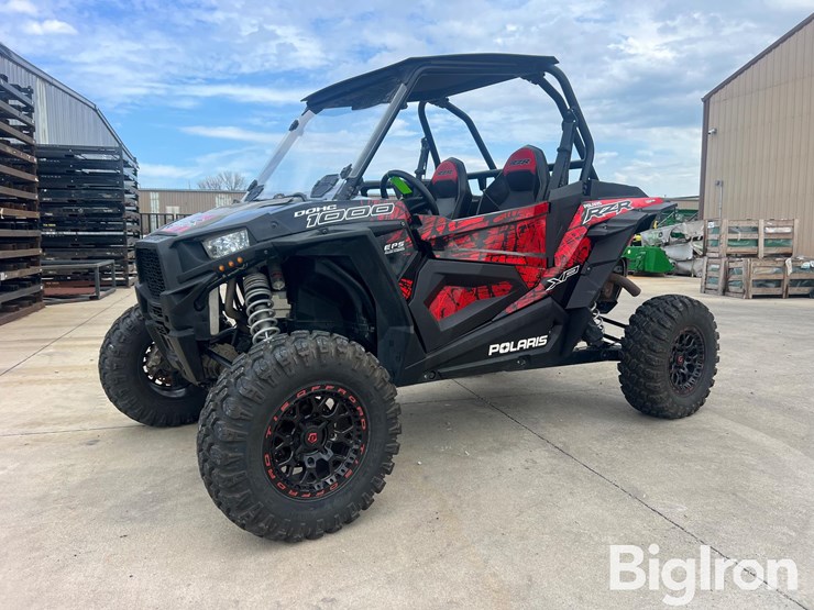 2018-polaris-razor-1000-xp-4x4-utv-image-1