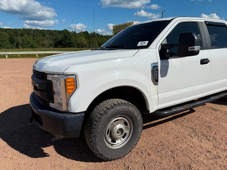 2017-ford-f250-xl-image-17