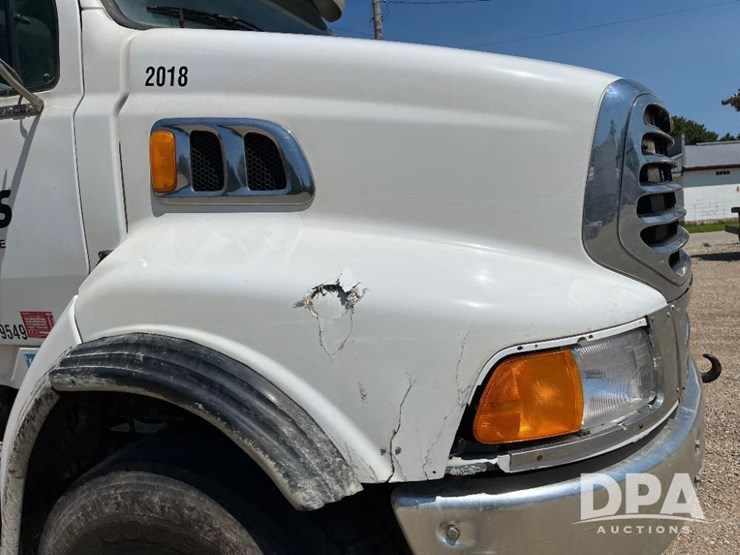 2009-sterling-feed-truck-(jn2573,-unit-2018)-image-32