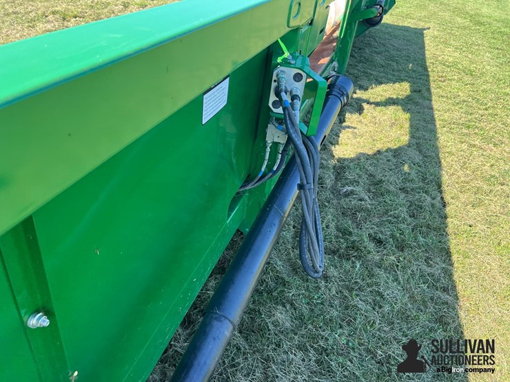 2017-john-deere-612c-image-15