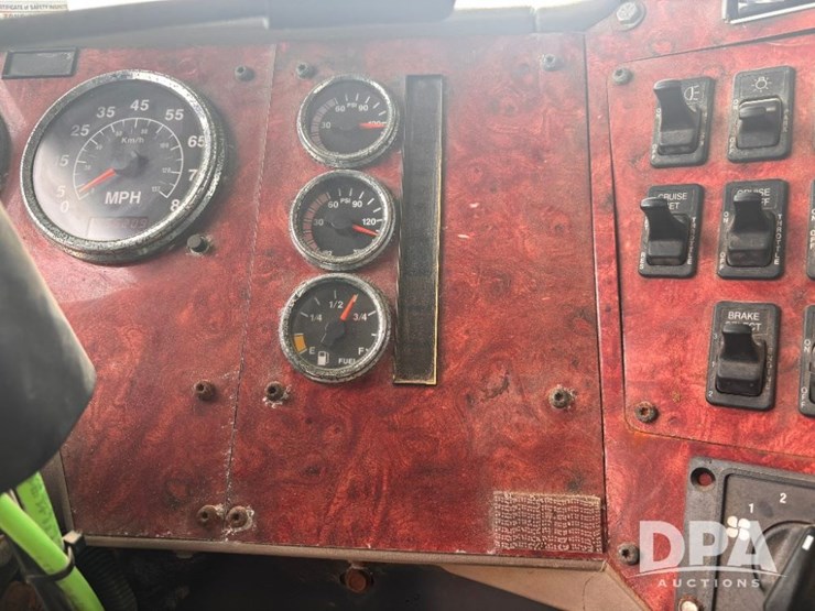 2004-ihc-9400i-dry-tender-truck-(gp11023,-unit-193)-image-97