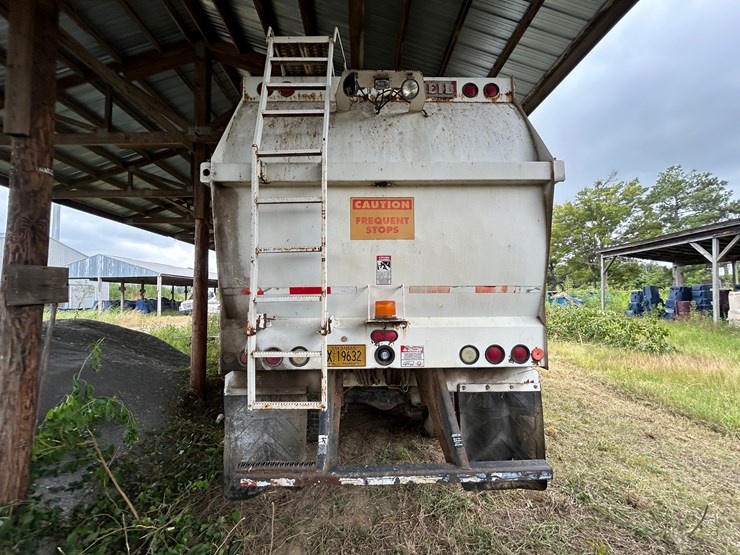 #46-•-#25939-•-inop-2003-mack-mr-t/a-daycab-garbage-truck-vin:-1m2k185c33m009372-image-5