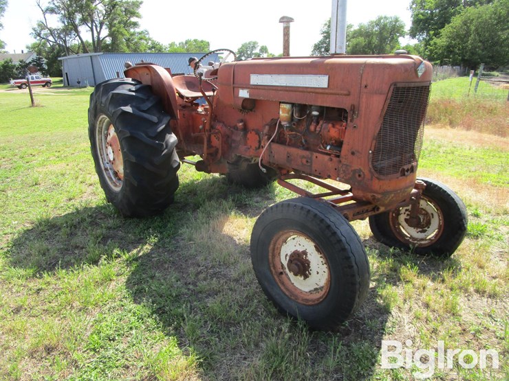 1961-allis-chalmers-d17-image-3