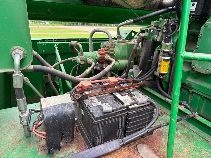 1994-john-deere-9500-image-32