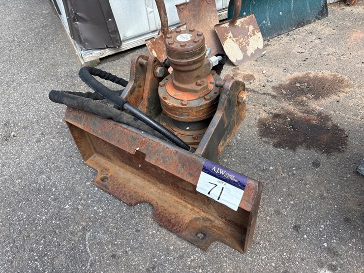 ditchwitch-sk5pal-auger-mount-image-1