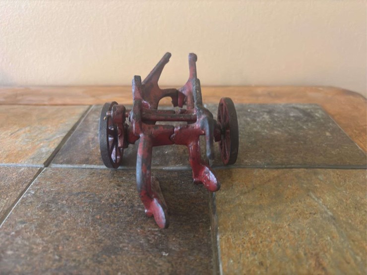 (2)-wheel-barrow-and-oliver-plow-image-6