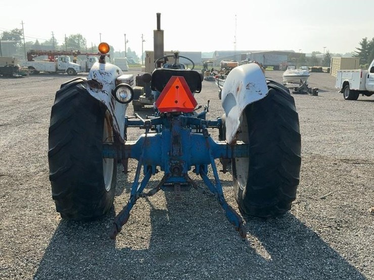 ford-4000-image-4