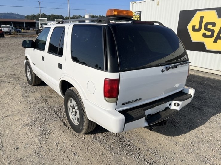 2004-chevrolet-blazer-image-6