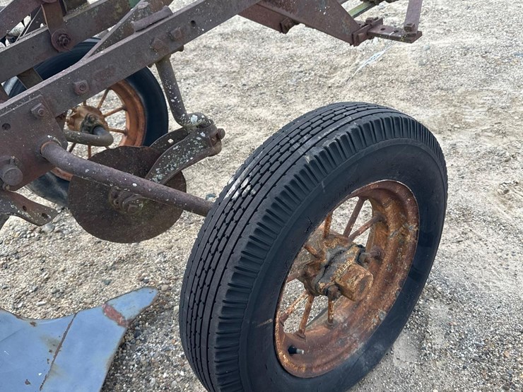 john-deere-44-image-8