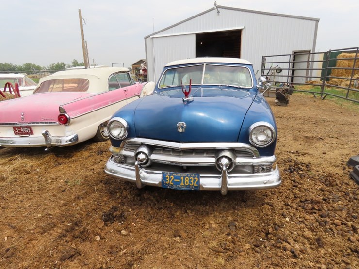 1951-ford-victoria-2dr-ht-image-2