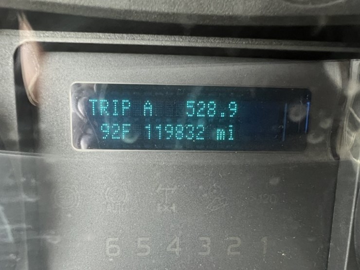 2016-ford-f350-sd-image-21