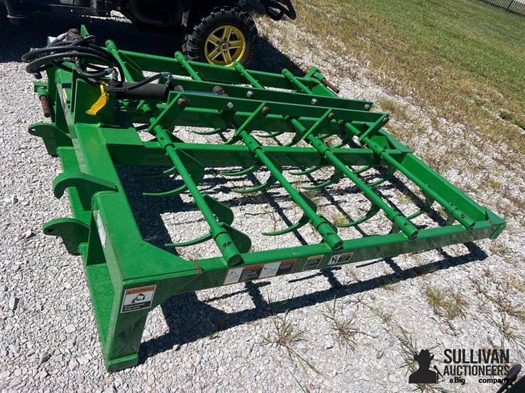 john-deere-72-image-9