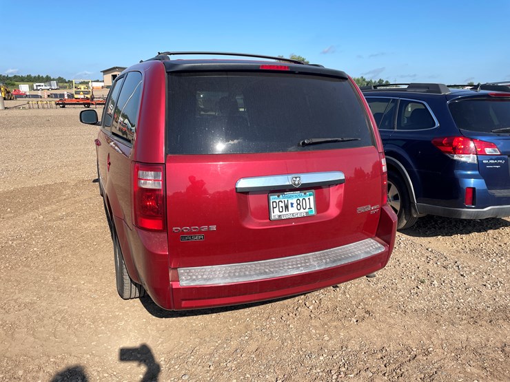 2009-dodge-grand-caravan-image-8