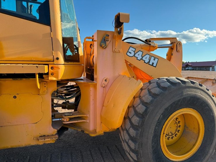 deere-544h-image-32