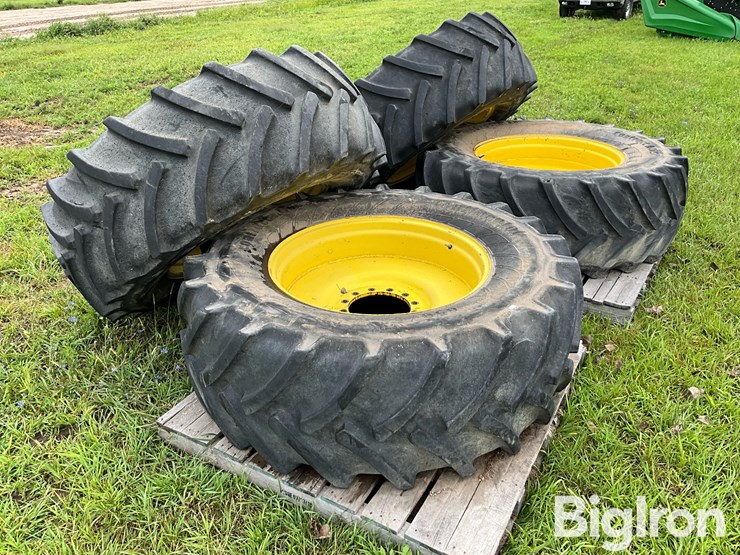 continental-650/65r38-tires-on-jd/titan-rims-image-7