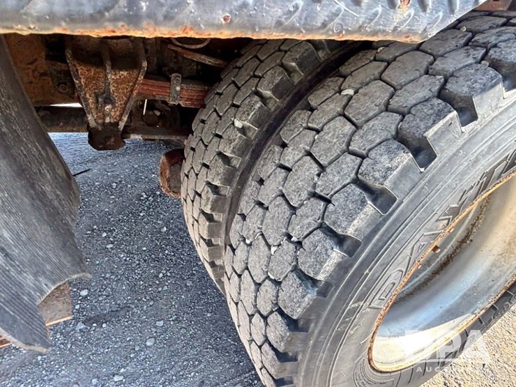 1999-ihc-8100-flatbed-truck-(gp11125,-unit-17355)-image-30