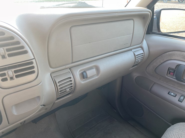 1998-chevrolet-1500-image-23