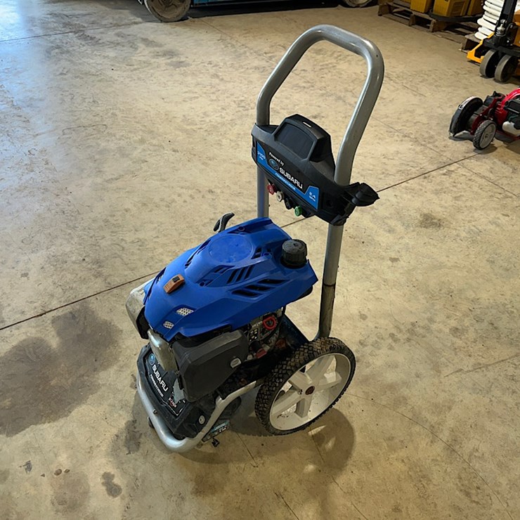 SUBARU 3100 PSI PRESSURE WASHER