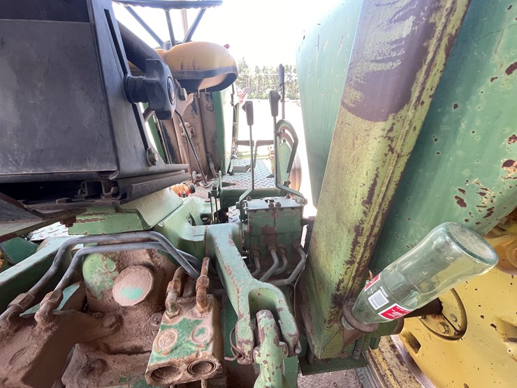 john-deere-2940-image-9