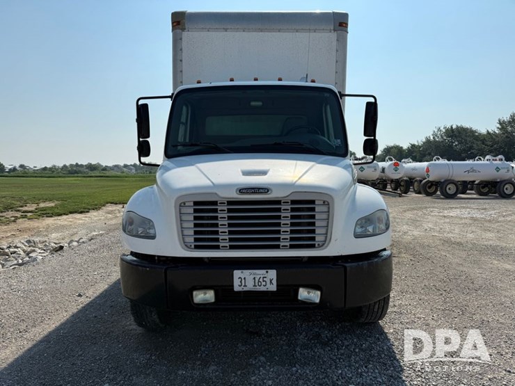 2012-freightliner-business-class-m2-van-truck-(pz13752,-unit-129)-image-2
