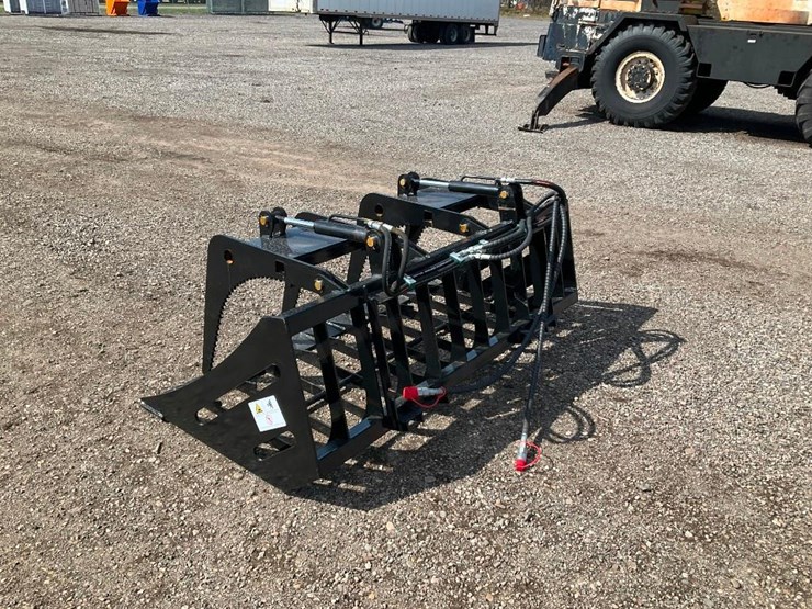 #1388-•-unused-skid-steer-grapple-image-2