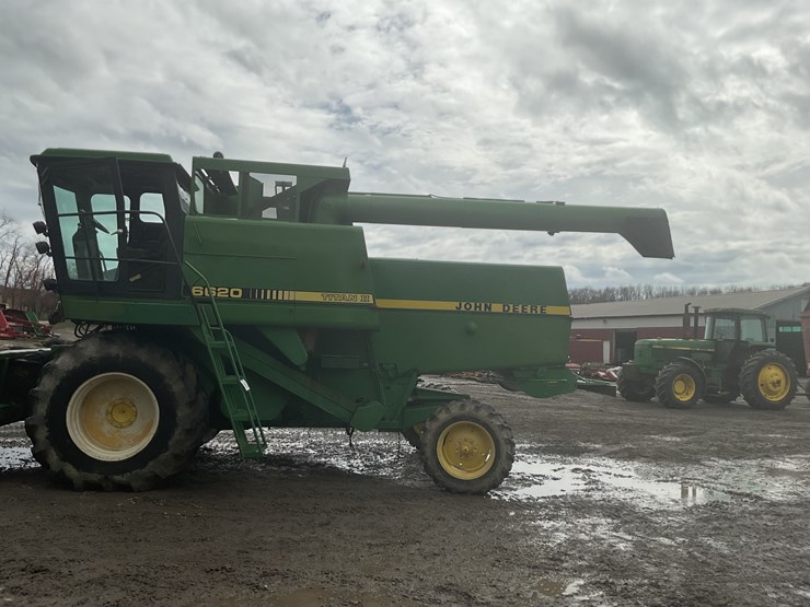 2016-john-deere-6620-titan-ii-image-1