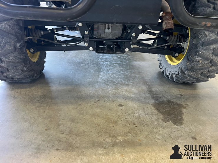 2013-john-deere-gator-image-16