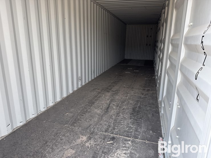 2025-40'-one-trip-shipping-container-image-10