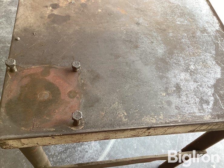 steel-work-bench-image-9