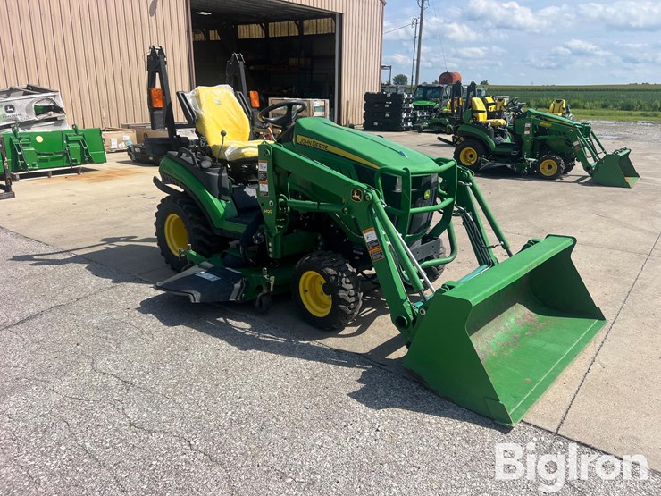 2013-john-deere-1025r-image-3