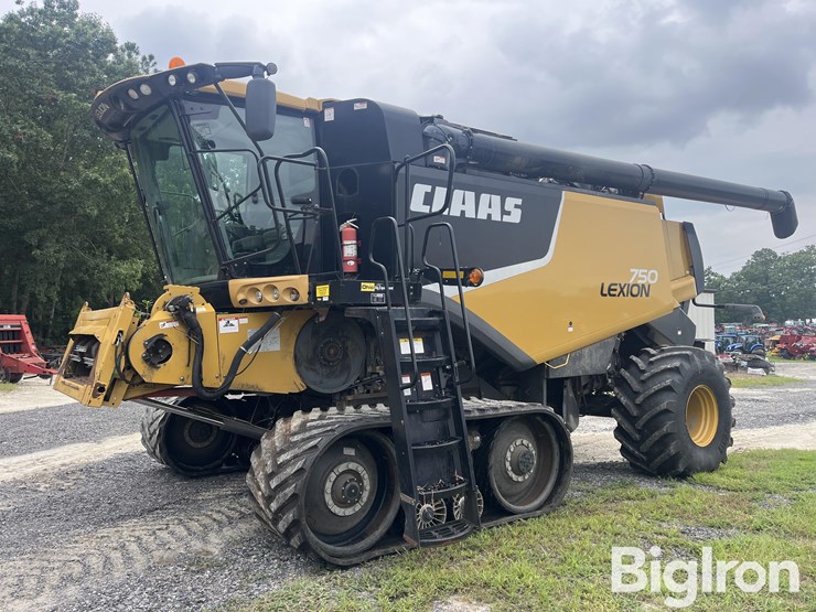 2013-claas-lexion-750tt-image-1
