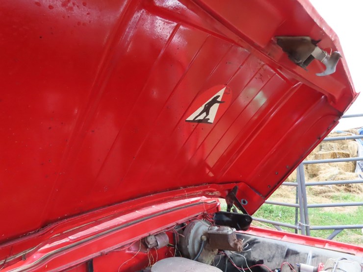 1957-ford-panel-truck-image-32