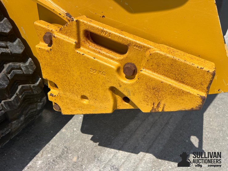 2018-deere-331g-image-9