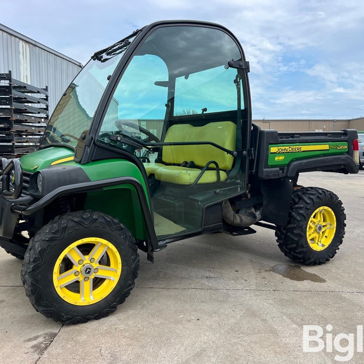 2012 JOHN DEERE GATOR
