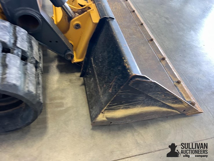 2021-deere-333g-image-15