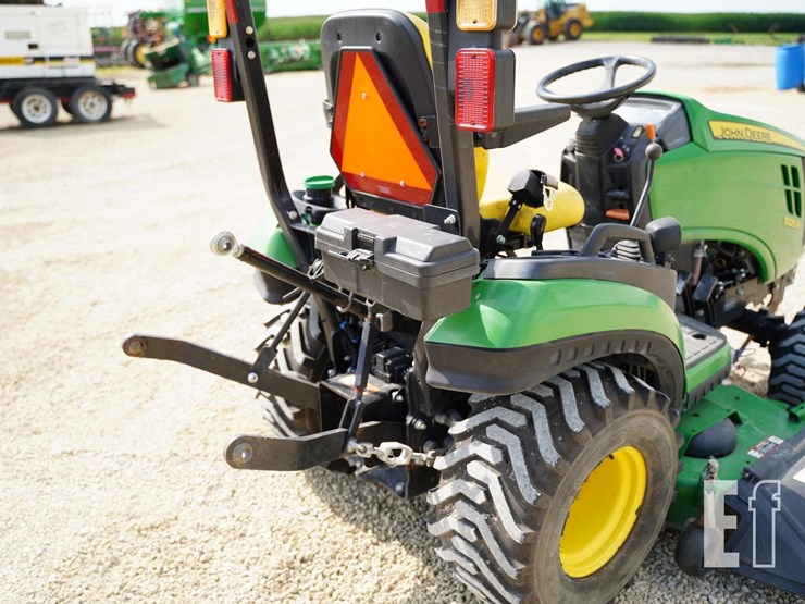 2019-john-deere-1025r-image-20