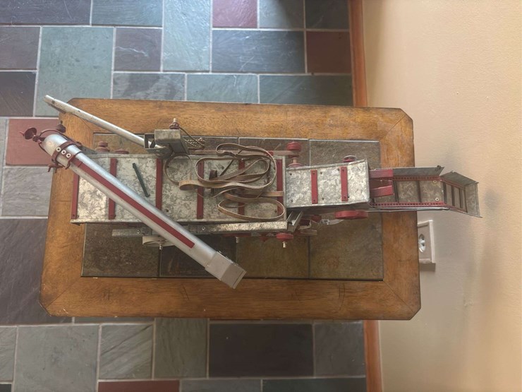 1/16-mccormick-deering-threshing-machine-custom-image-5