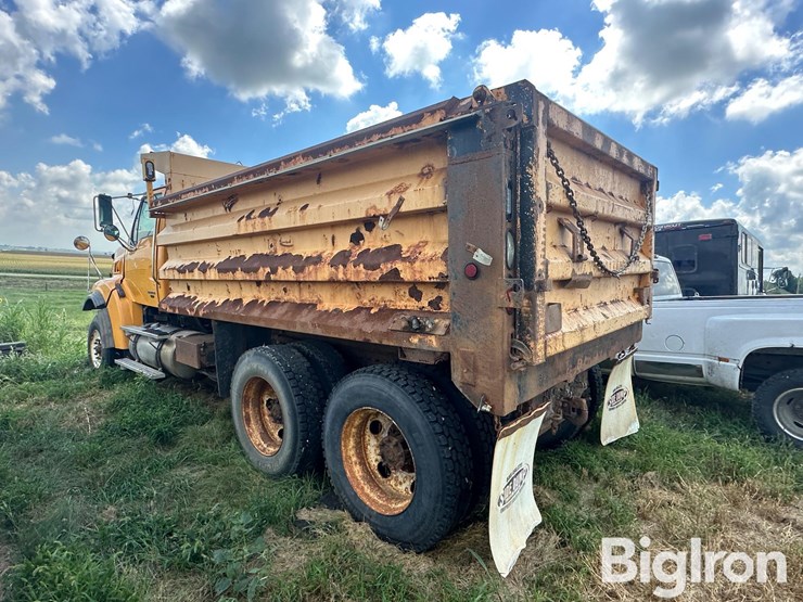2006-sterling-l9500-image-8