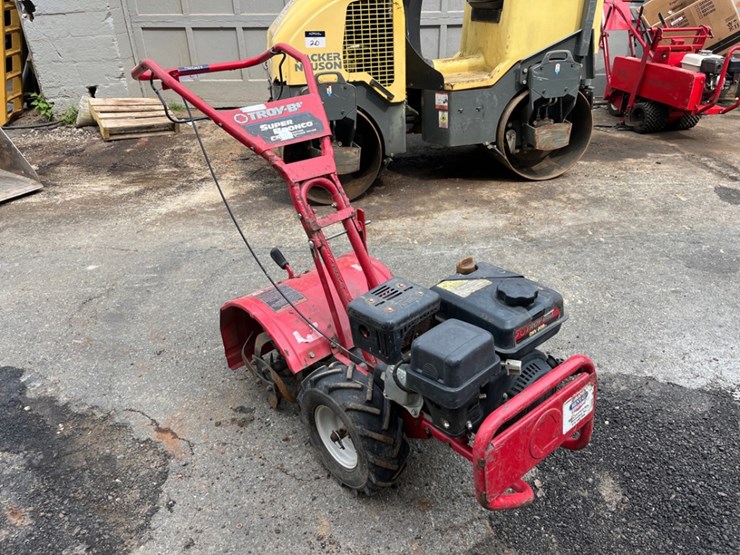 troy-bilt-super-bronco-image-1