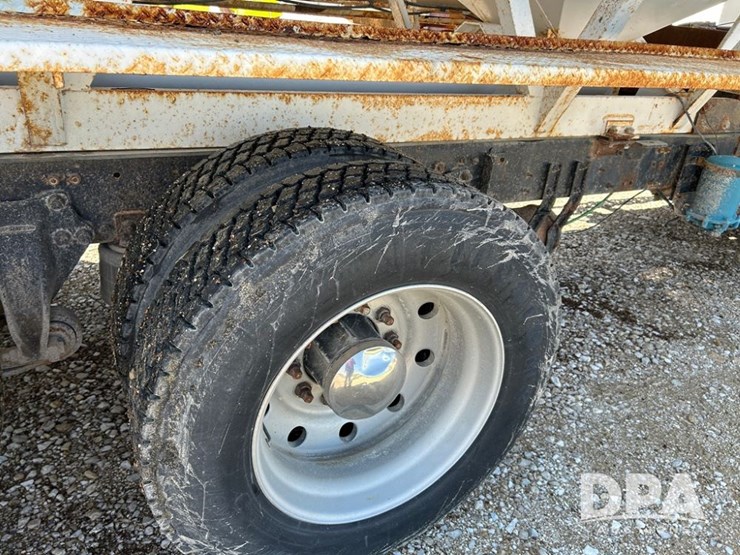1995-freightliner-dry-tender-truck-(cp0609,-unit-2142)-image-29