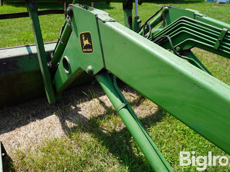 john-deere-148-image-17