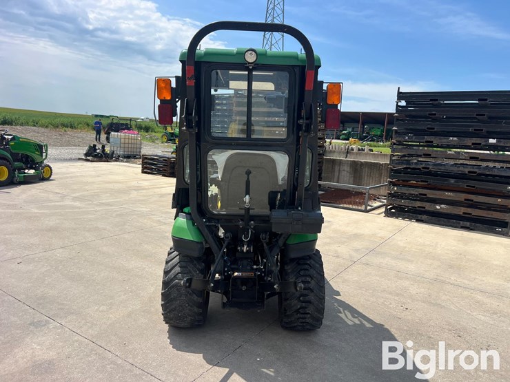2015-john-deere-1025r-image-6