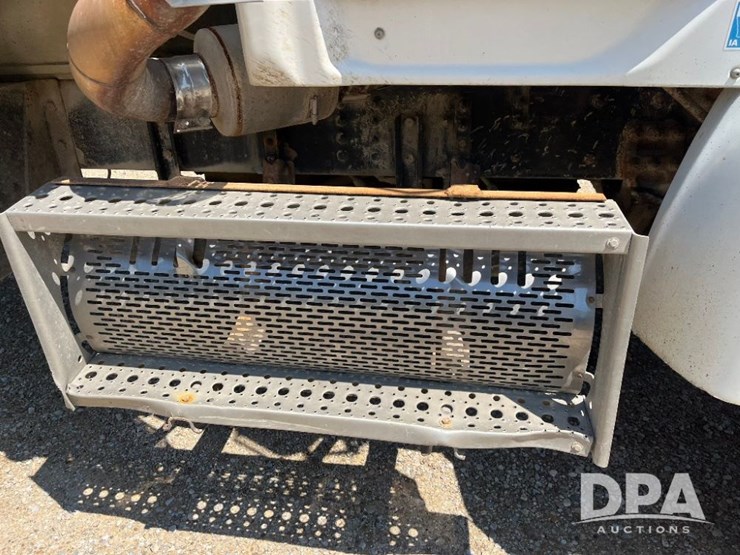 2009-sterling-feed-truck-(jn2573,-unit-2018)-image-37