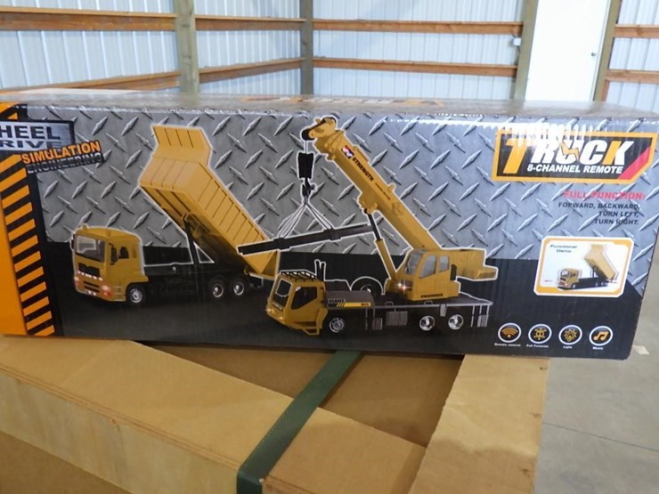 remote-control-crane-truck-image-2