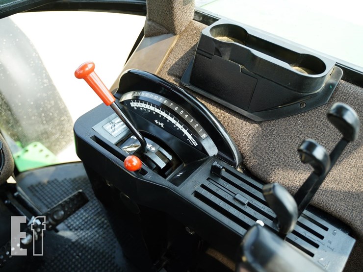 1989-john-deere-4455-image-30
