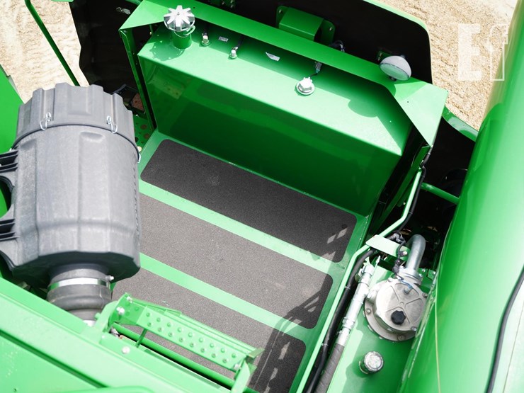 2012-john-deere-s680-image-35