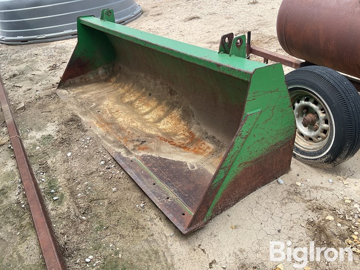 john-deere-8-image-1